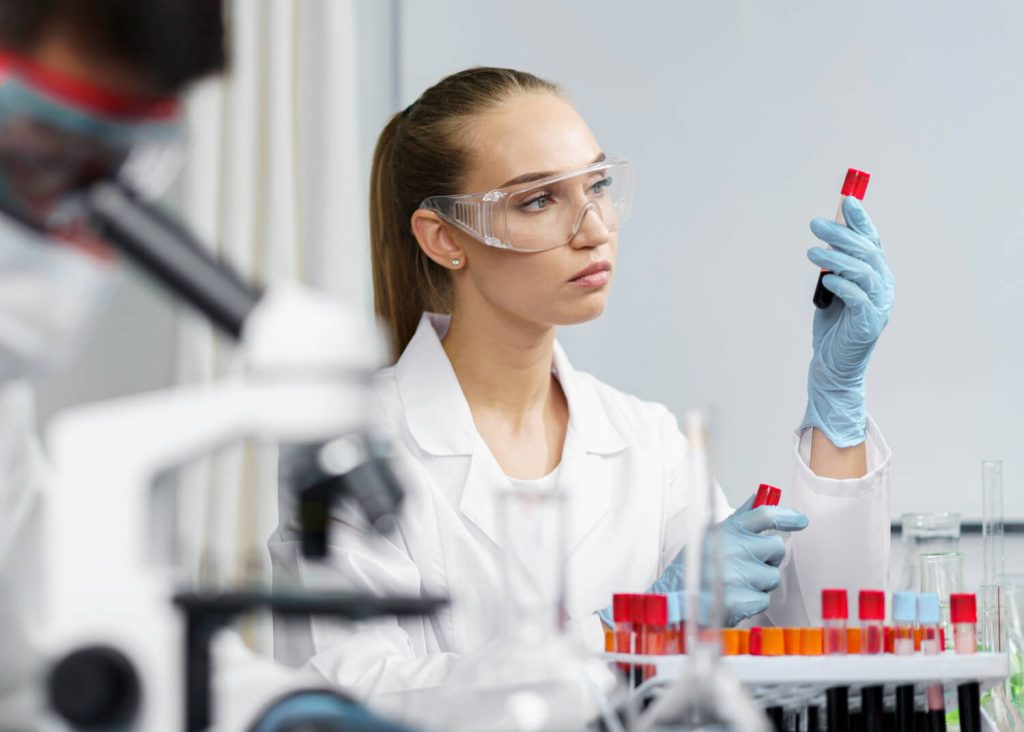 Laboratorio clínico en Valencia, Venezuela – análisis de sangre y chequeo preventivo / Clinical laboratory in Valencia, Venezuela – blood tests and preventive checkups
