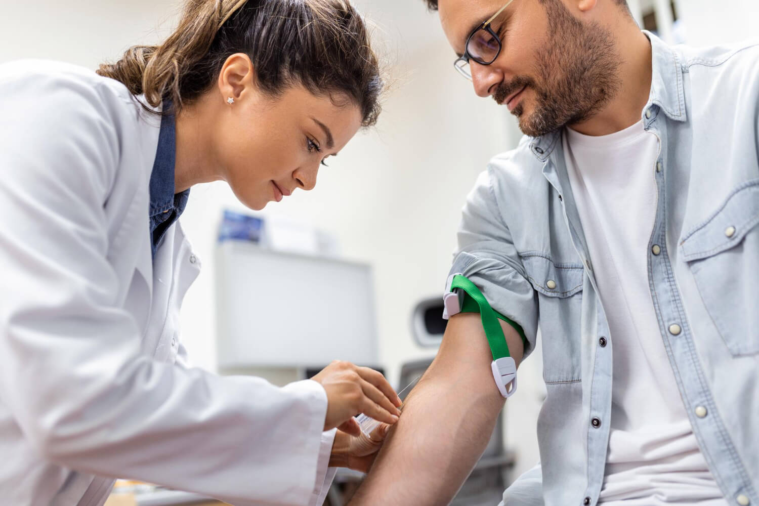 Toma de muestras para exámenes preempleo en Valencia Venezuela - Blood sampling for pre-employment exams in Valencia Venezuela.